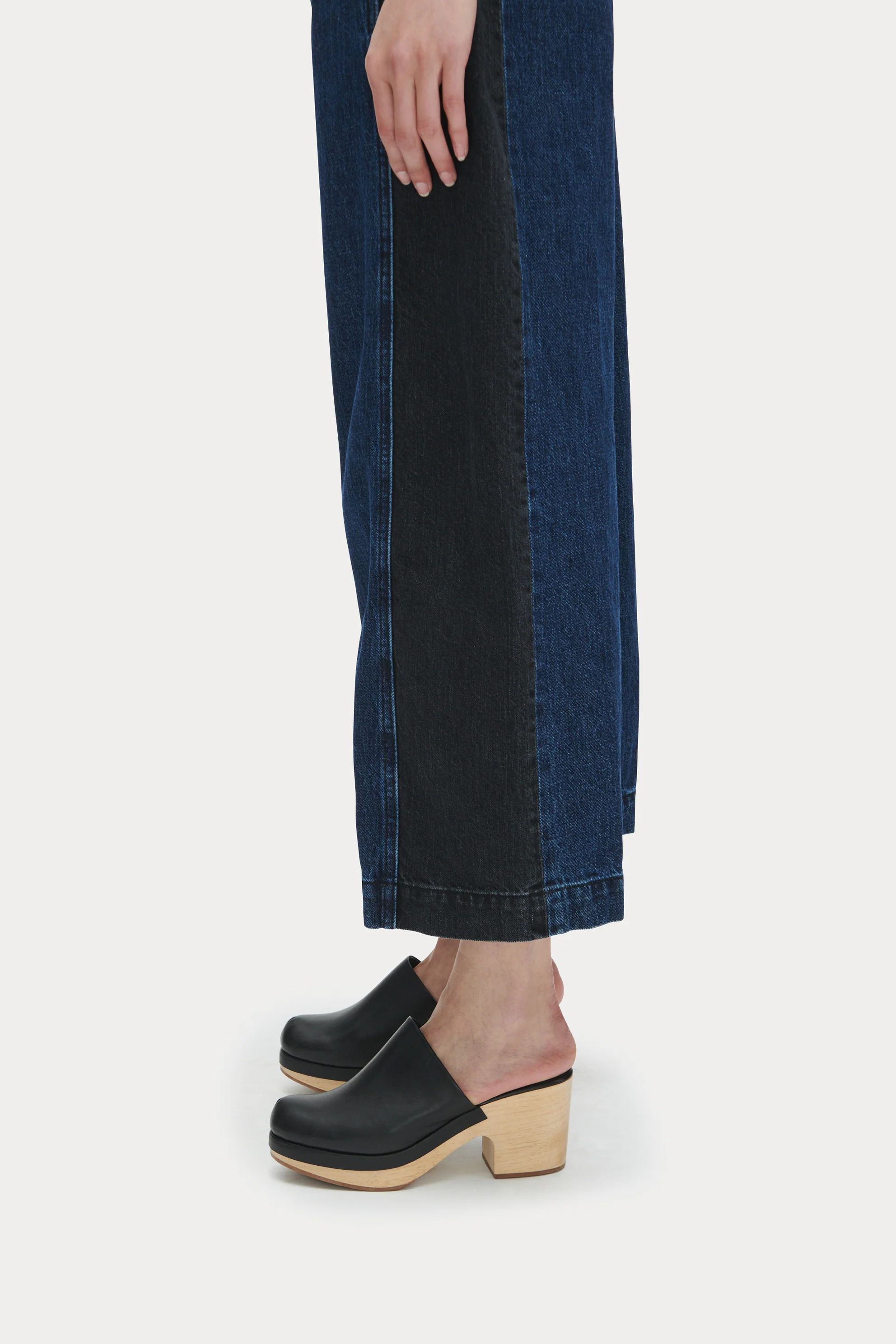 Bose Clog - Image 4