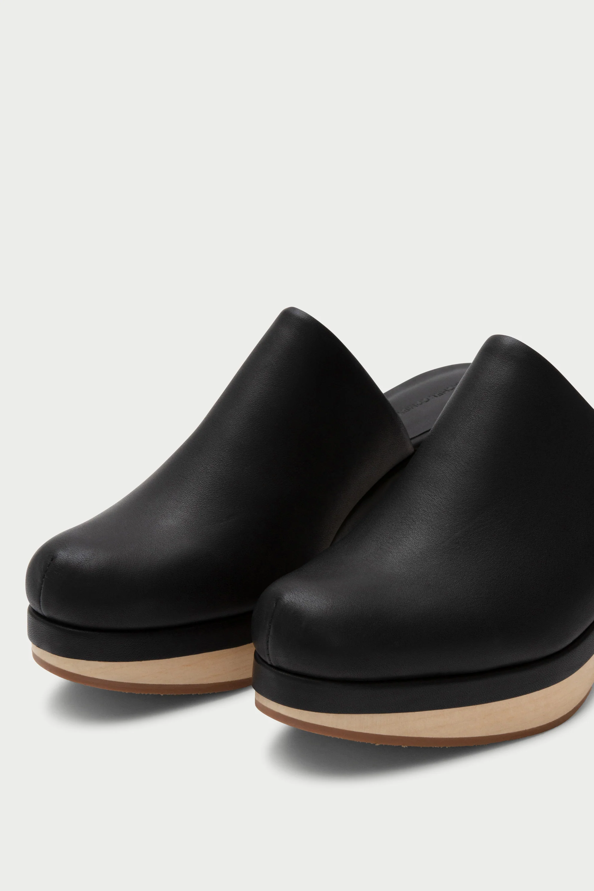 Bose Clog - Image 9