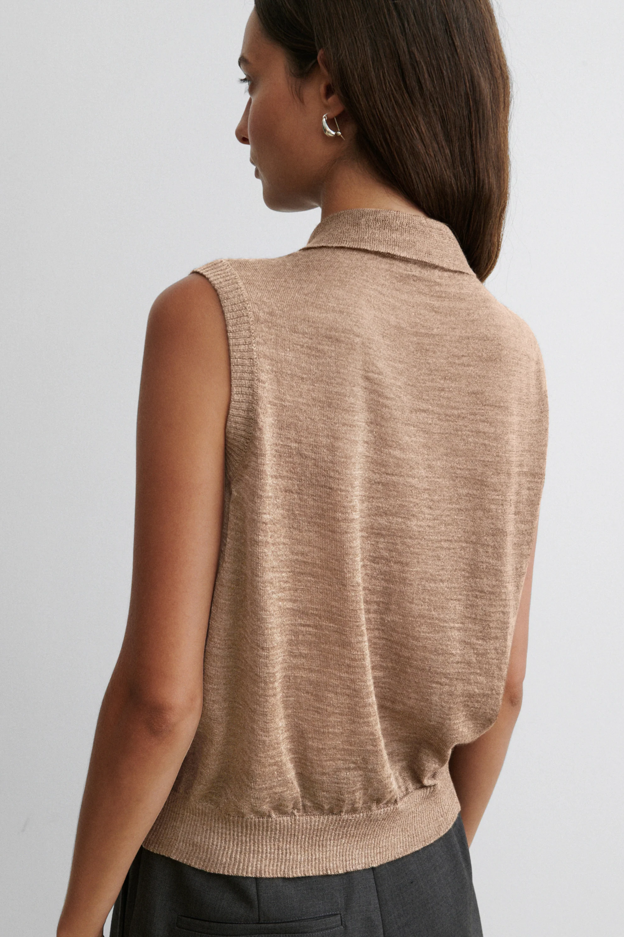 Pola Vest - Image 4